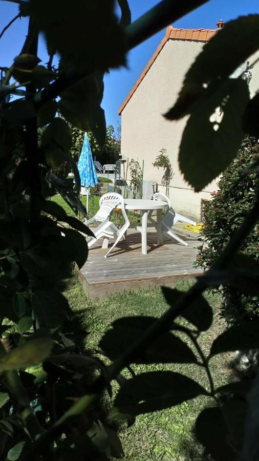 Le Ti'Roussat Bed and Breakfast Saint-André-de-Cubzac Εξωτερικό φωτογραφία