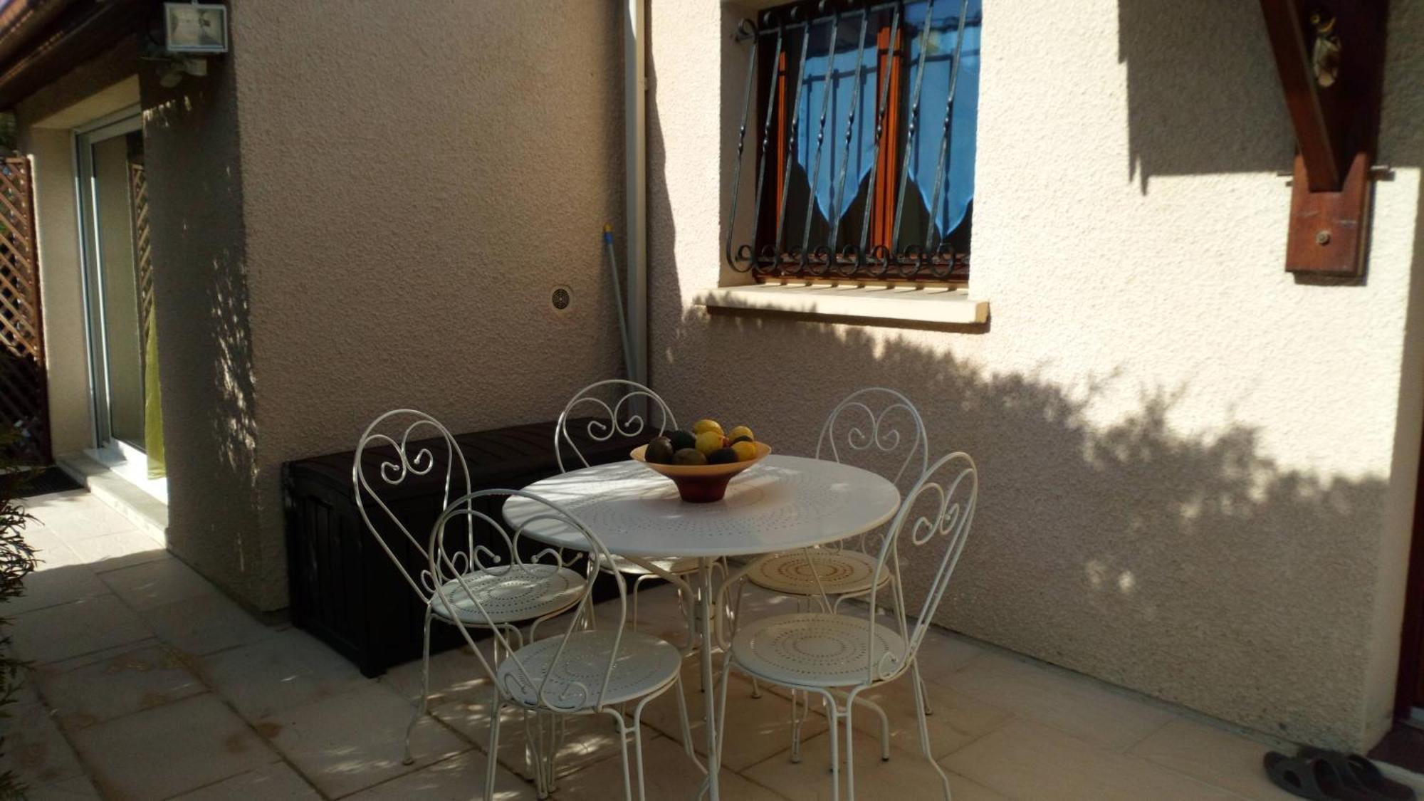 Le Ti'Roussat Bed and Breakfast Saint-André-de-Cubzac Εξωτερικό φωτογραφία