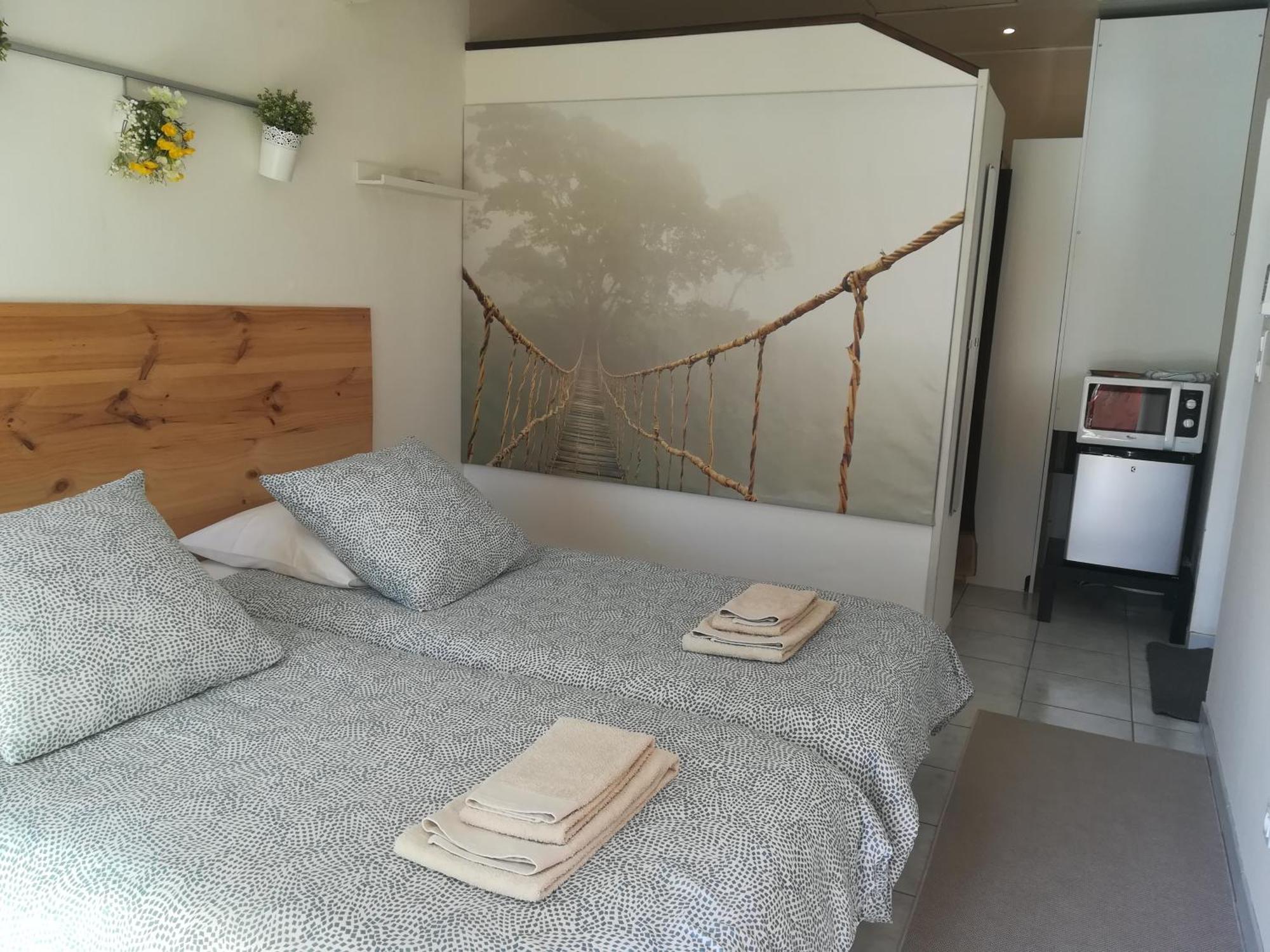 Le Ti'Roussat Bed and Breakfast Saint-André-de-Cubzac Εξωτερικό φωτογραφία